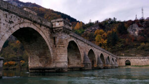 Die Brücke über die Drina & Nationalismus
